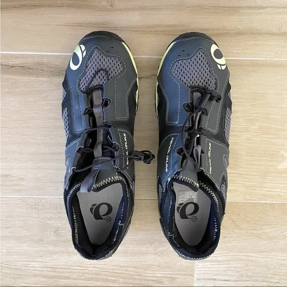 Pearl Izumi Black and Yellow Spin Shoes - Picture 3 of 5